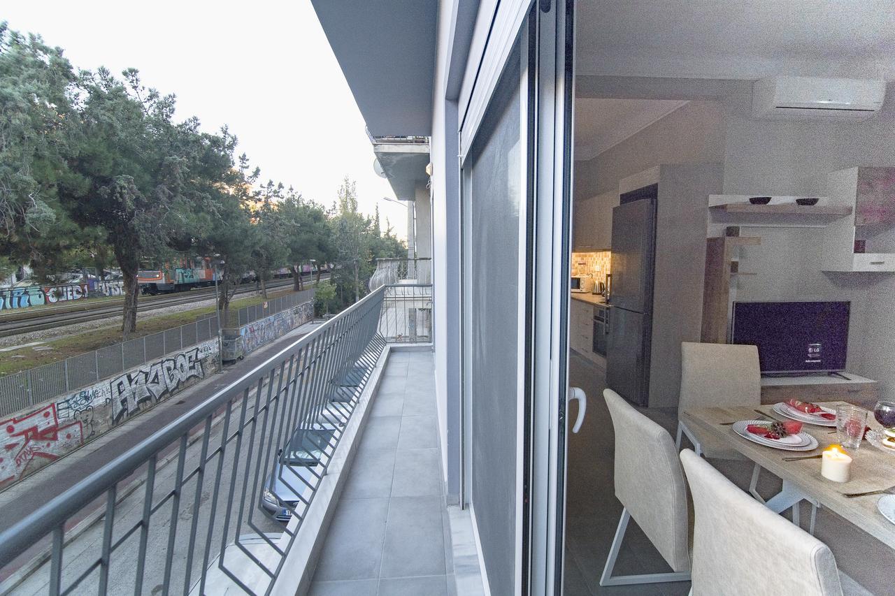 Downtown Rare And Modern Two Storey Building Athens Exterior photo