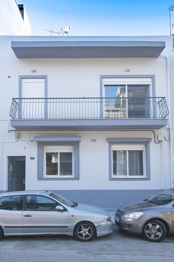 Downtown Rare And Modern Two Storey Building Athens Exterior photo